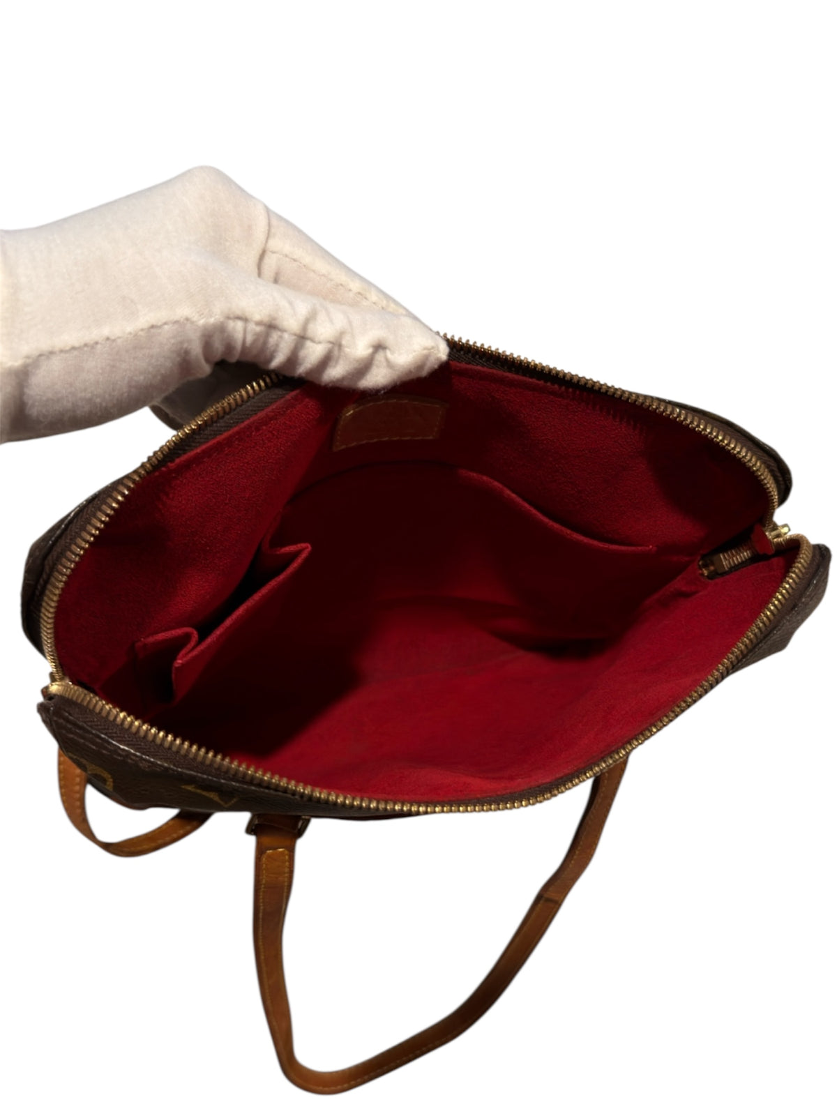 Louis Vuitton Coussin GM